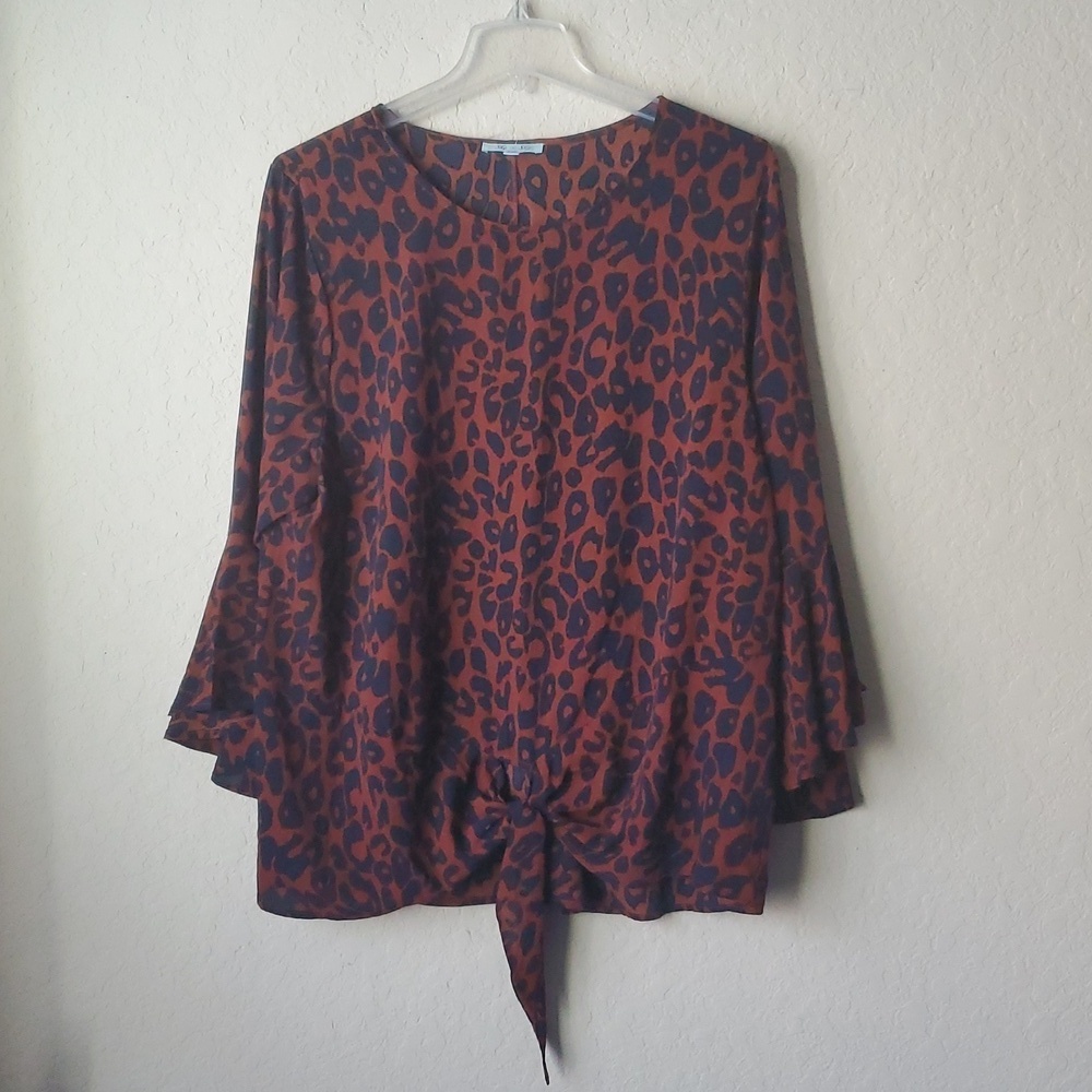 4/$20 She + Sky rust and blue cheetah print 2XL front tie blouse